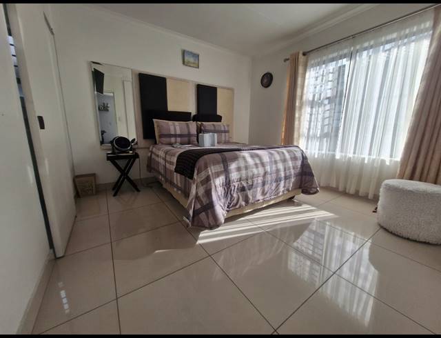 3 BEDROOM TOWNHOUSE TO LET IN PARKRAND